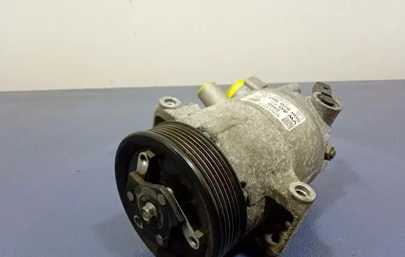 Volkswagen PASSAT CC Air conditioning (A/C) compressor (pump) 5Q0820803D