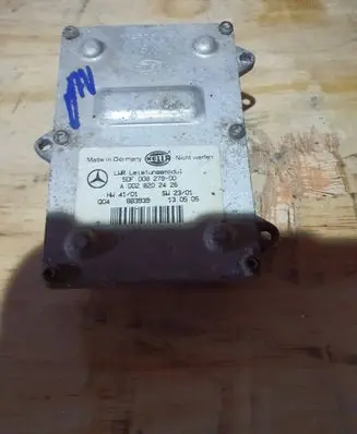 Mercedes-Benz ML W163 Headlight ballast module Xenon A0028202426