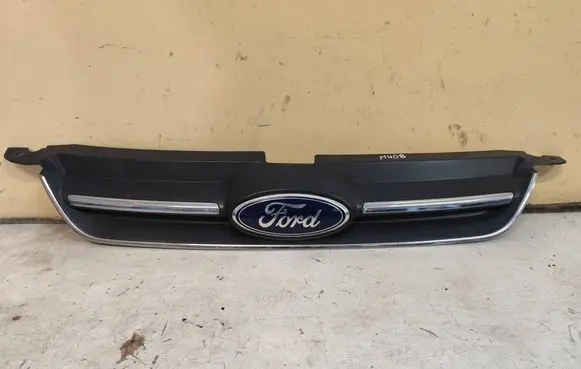 Ford Grand C-MAX Front bumper upper radiator grill AM51R8200C AM51R8138C