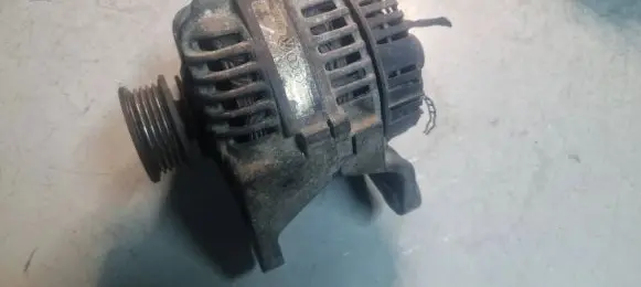 Volkswagen PASSAT B5 Generator/alternator