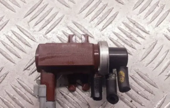 Mazda 3 I Turbo solenoid valve 96.525.701.80