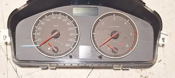 Volvo S40 Speedometer (instrument cluster) 30710071 30728645 69594880T