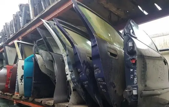 Opel Astra G Front door baltos