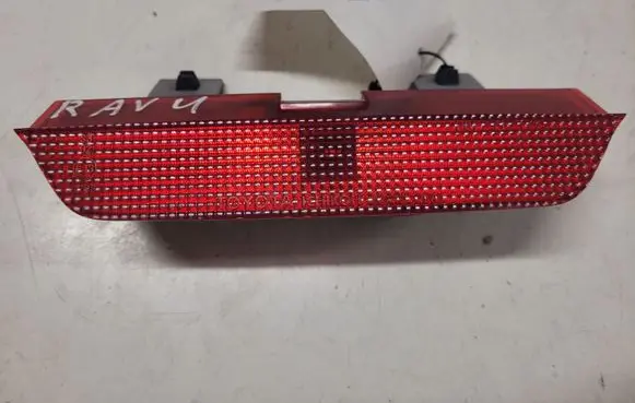 Toyota RAV 4 (XA20) Third/center stoplight