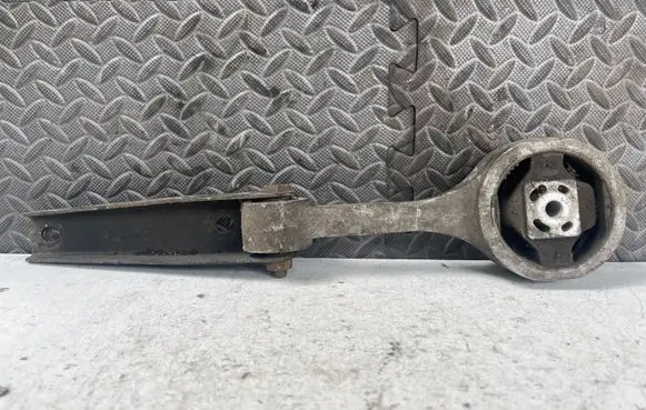 Skoda Fabia Mk1 (6Y) Engine mounting bracket PXO047