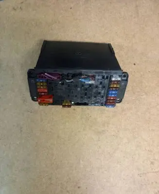 Mercedes-Benz C W203 Fuse module 2035453001 5DK00848552