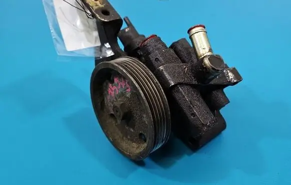 Daihatsu Feroza Power steering pump IMPRK1575575