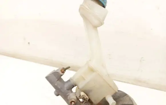Nissan Primera Master brake cylinder 
