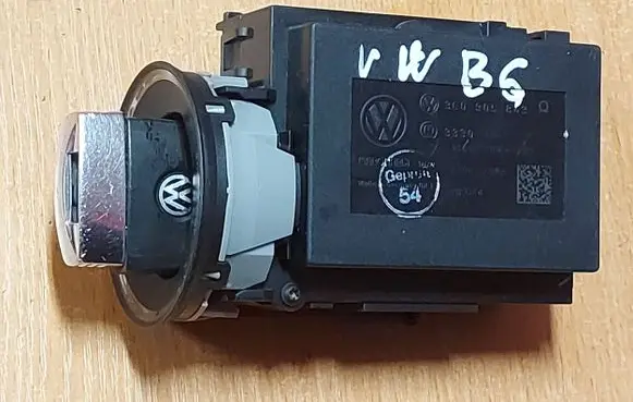 Volkswagen PASSAT B6 Ignition lock 3C0905843Q