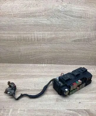 Nissan X-Trail T30 Fuse box set 71545078 24381AU000