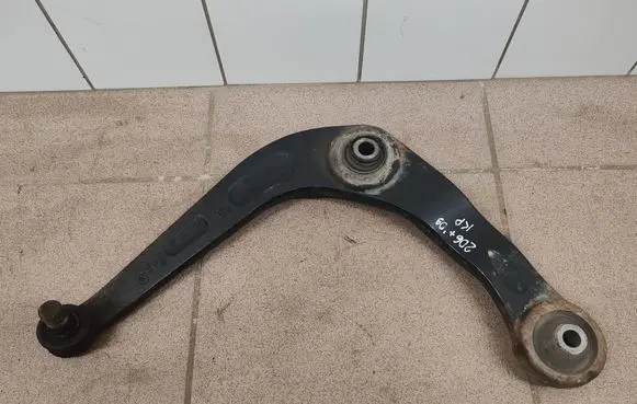 Peugeot 206+ Front lower control arm/wishbone