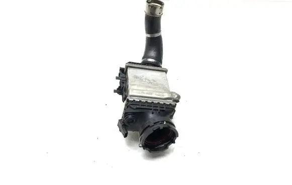 BMW 5 G30 G31 Intercooler radiator 8619391 1751861939108