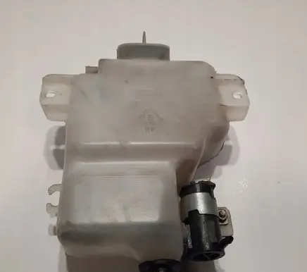 Mitsubishi Pajero Lamp washer fluid tank 060351507PAJERO