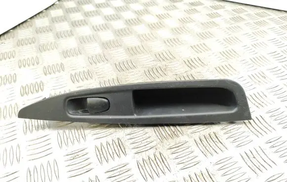 Nissan Qashqai Electric window control switch 829614eaoax