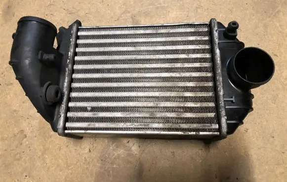 Audi A4 S4 B5 8D Intercooler air channel guide 059145805