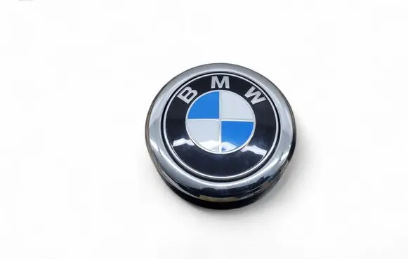 BMW X2 F39 Tailgate/boot open switch button 7436404