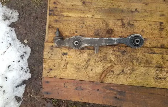 Audi A4 S4 B5 8D Front lower control arm/wishbone