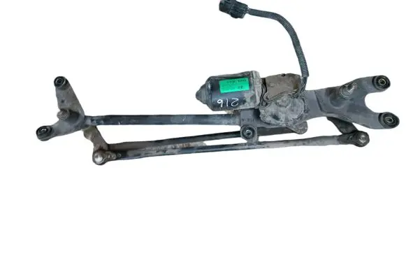 KIA Sorento Front wiper linkage and motor 981003E100