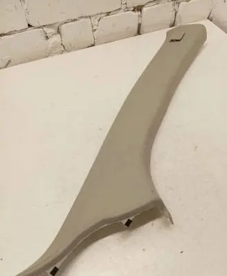 (B) pillar trim (bottom)
