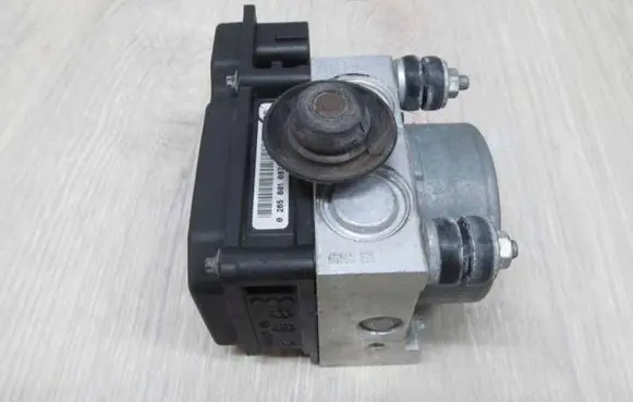 Fiat 500 ABS Pump 0265801087 35764