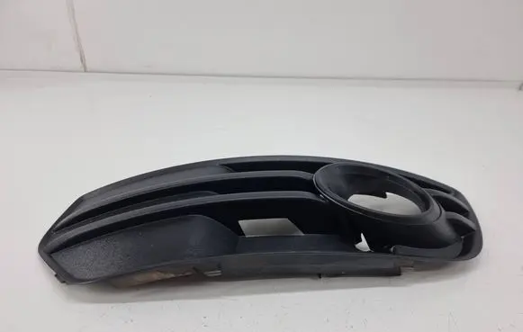Audi Q5 SQ5 Front fog light trim/grill 8R0807681A