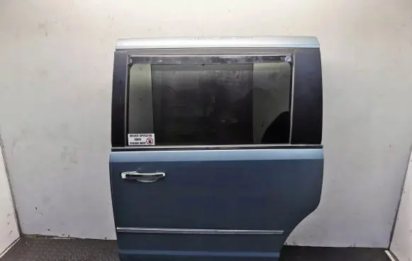 Chrysler Voyager Side sliding door 