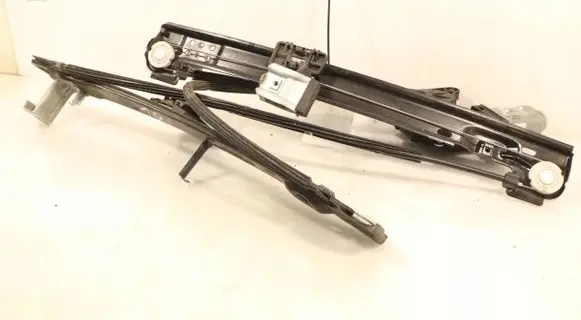 Seat Ibiza IV (6J,6P) Front window lifting mechanism without motor 430105C0
