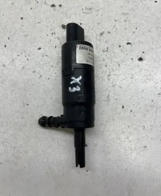 BMW X3 E83 Windshield washer spray nozzle 13264010 8377430 001004