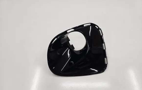 Toyota Avensis T270 Front fog light trim/grill 8148105040