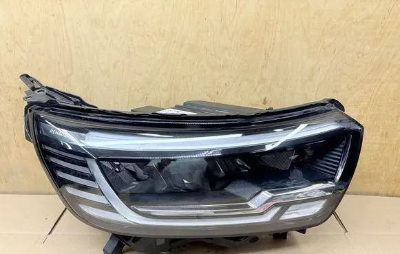 Renault Kangoo III Headlight/headlamp 260103264R 1006E006
