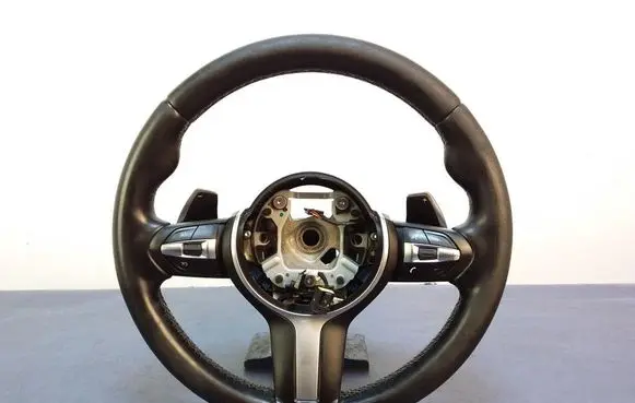 BMW 3 GT F34 Steering wheel 3074437