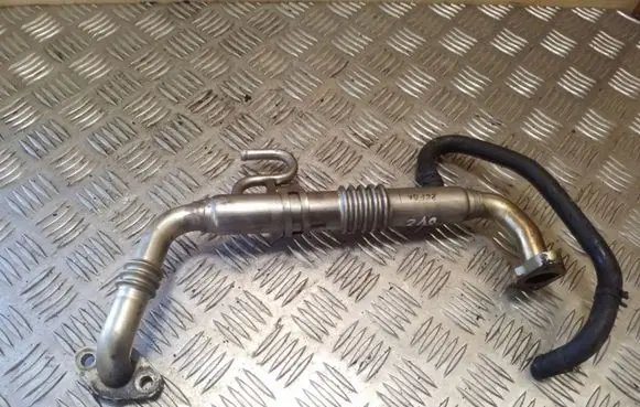 Toyota Avensis Verso EGR valve line/pipe/hose