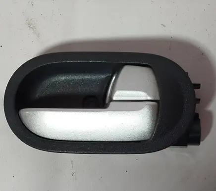 Mitsubishi Colt Front door interior handle