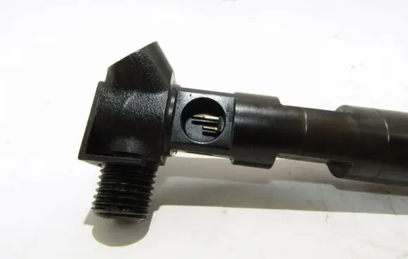 Mercedes-Benz E W212 Fuel injector A6510704987