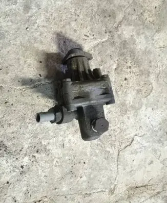 Audi A6 S6 C4 4A Power steering pump 048145155F