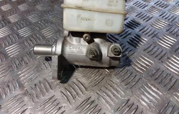 Mercedes-Benz A W168 Master brake cylinder A1684300302