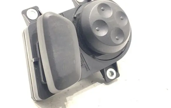 Volkswagen PASSAT B7 Seat control switch 