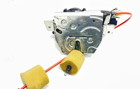 Mercedes-Benz E W211 Tailgate/trunk/boot lock/catch/latch A2117400036