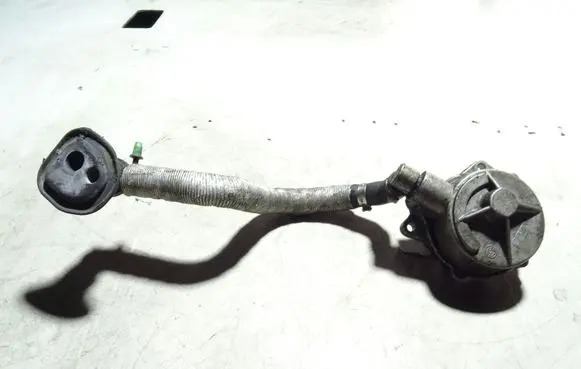 Audi A6 S6 C5 4B Vacuum pump 72218501