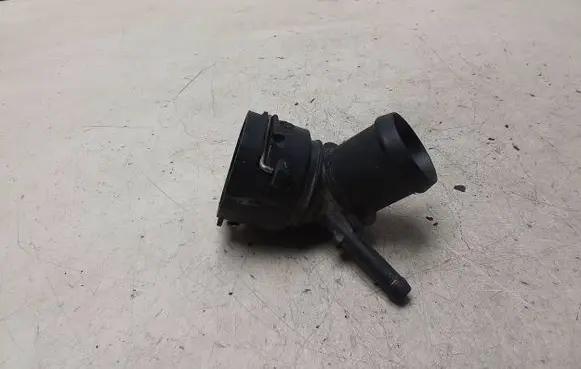 Volkswagen Touran I Engine coolant pipe/hose 6Q0122291E