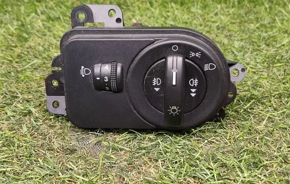 Ford Fiesta Light switch 2S6T13A024DA