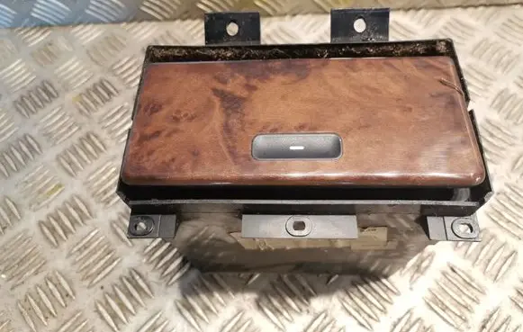 BMW 7 E38 Dashboard storage box/compartment 8163950