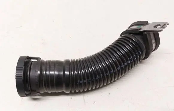 Mercedes-Benz CLA C117 X117 W117 Breather hose/pipe A1330780200