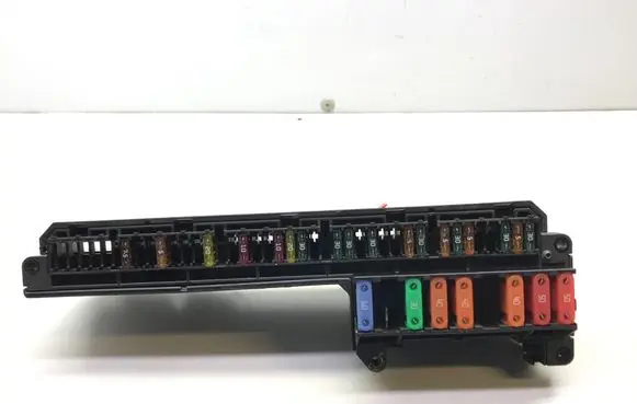 BMW 5 E60 E61 Fuse module K4698
