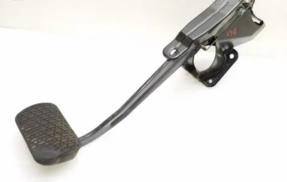 Mercedes-Benz Vito Viano W639 Brake pedal A6392901801