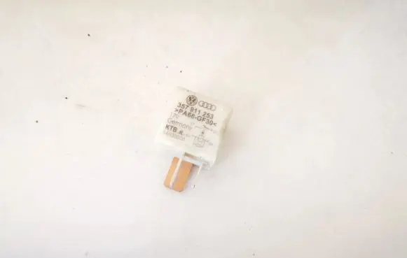 Volkswagen Touareg I Other relay 357911253