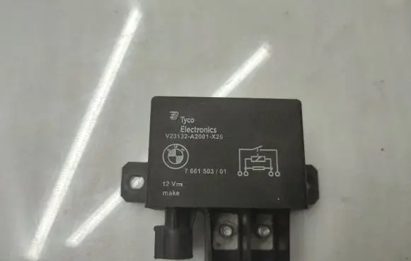 BMW X5 E70 Ignition relay 7661503