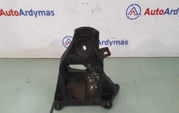 BMW 7 E65 E66 Engine mounting bracket 6769260 22116769260 22116769258