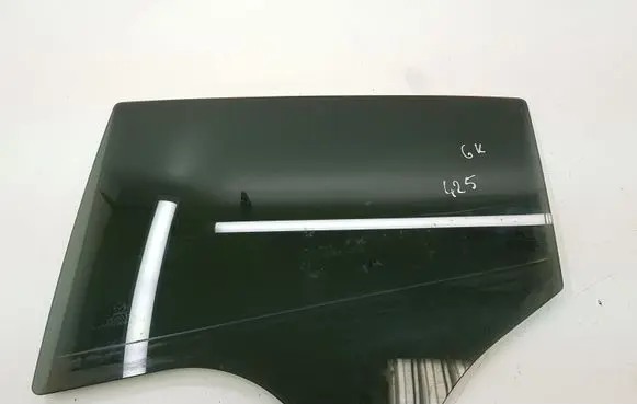 Mazda 3 II Rear door window glass E443R000078