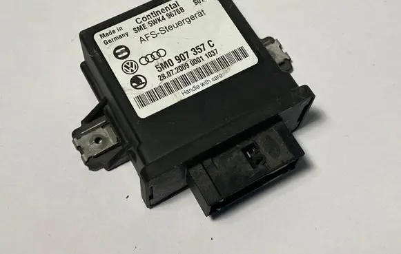 Skoda Superb B6 (3T) Light module LCM 5M0907357C 5WK49676B